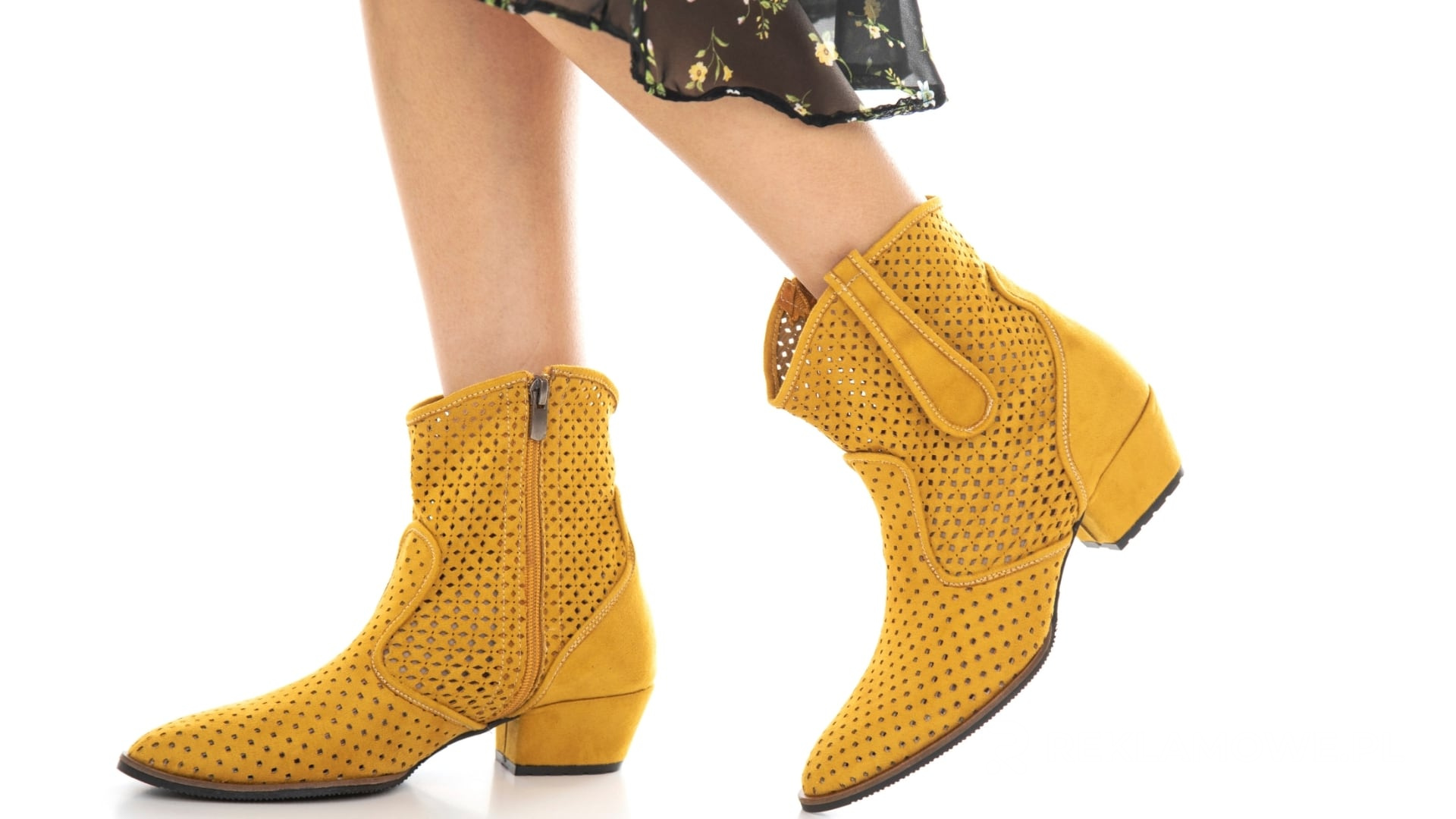 Buty reklamowe używane w promocji marki