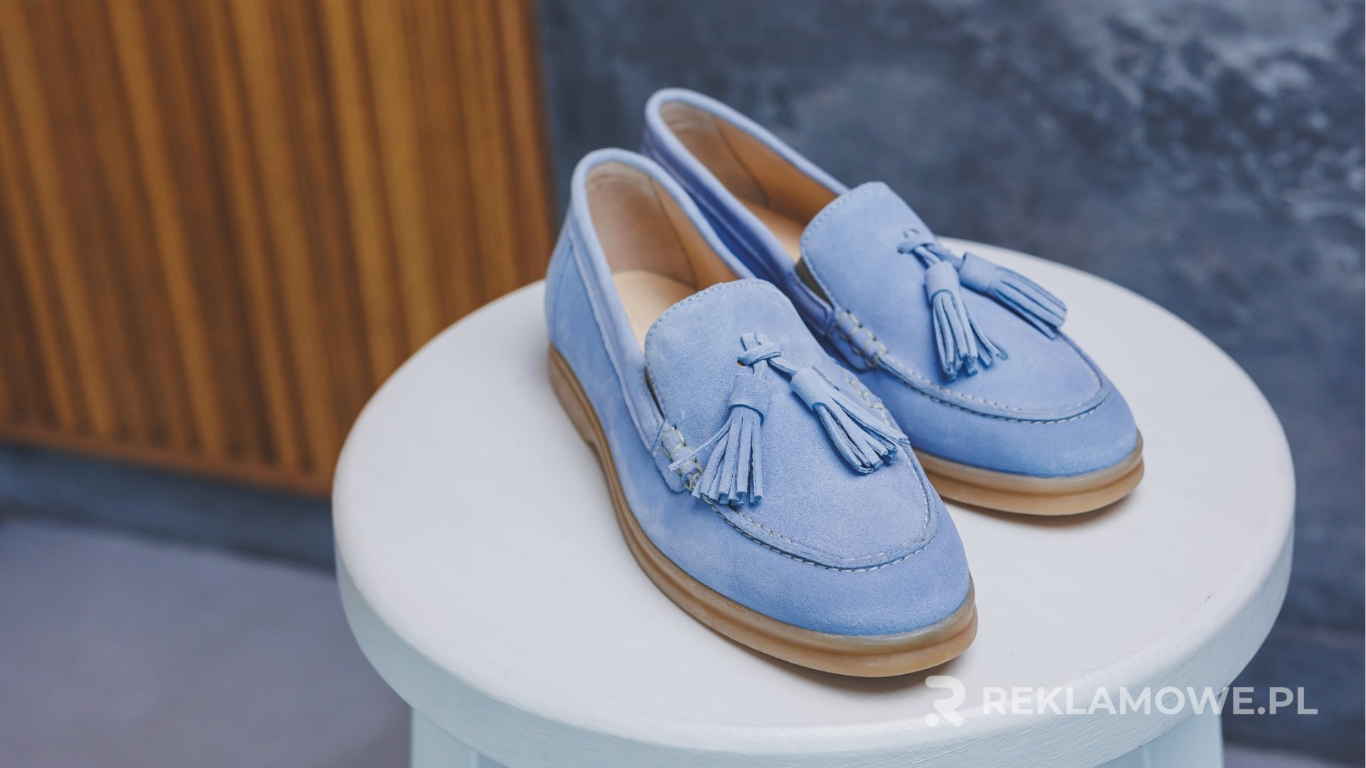 Buty reklamowe - nowe trendy w modzie